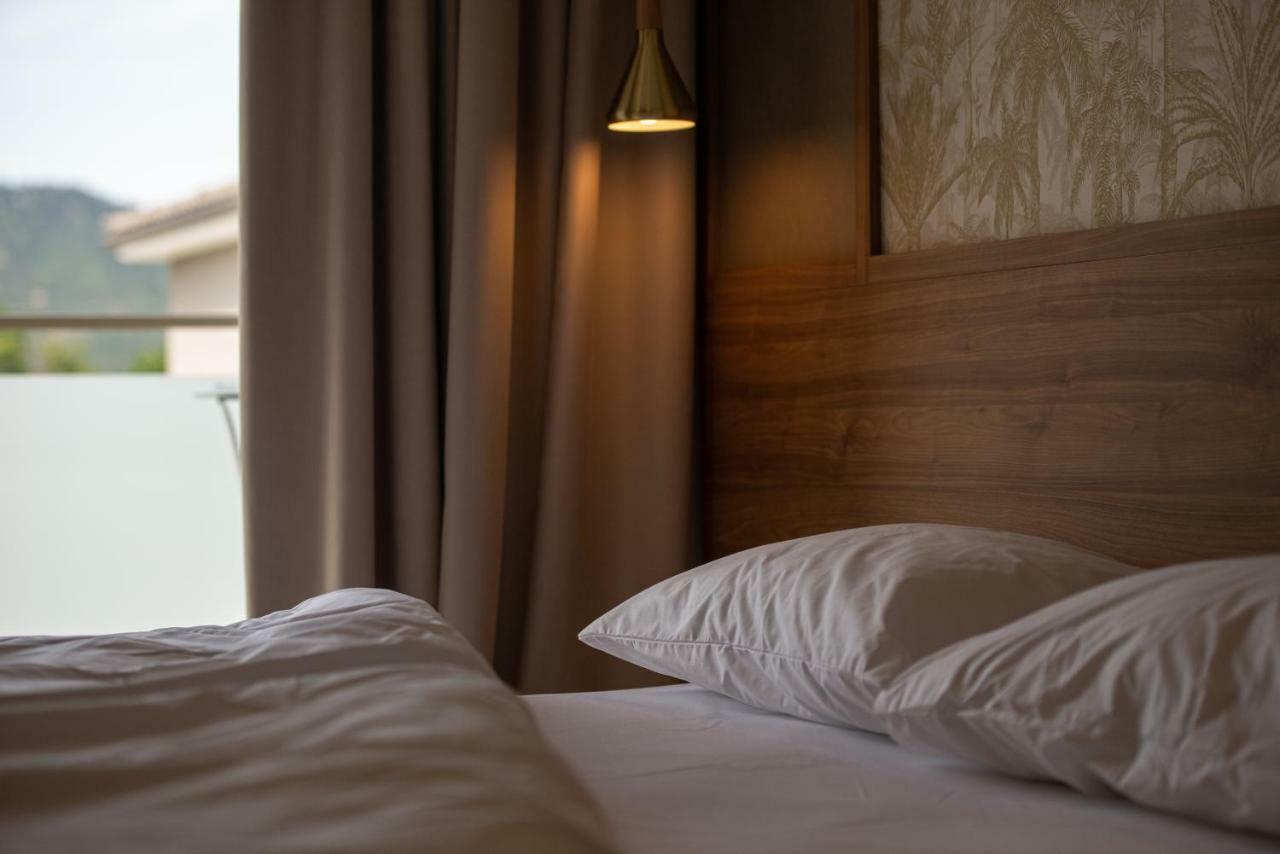 Astra Sarti Luxury Suites Eksteriør billede